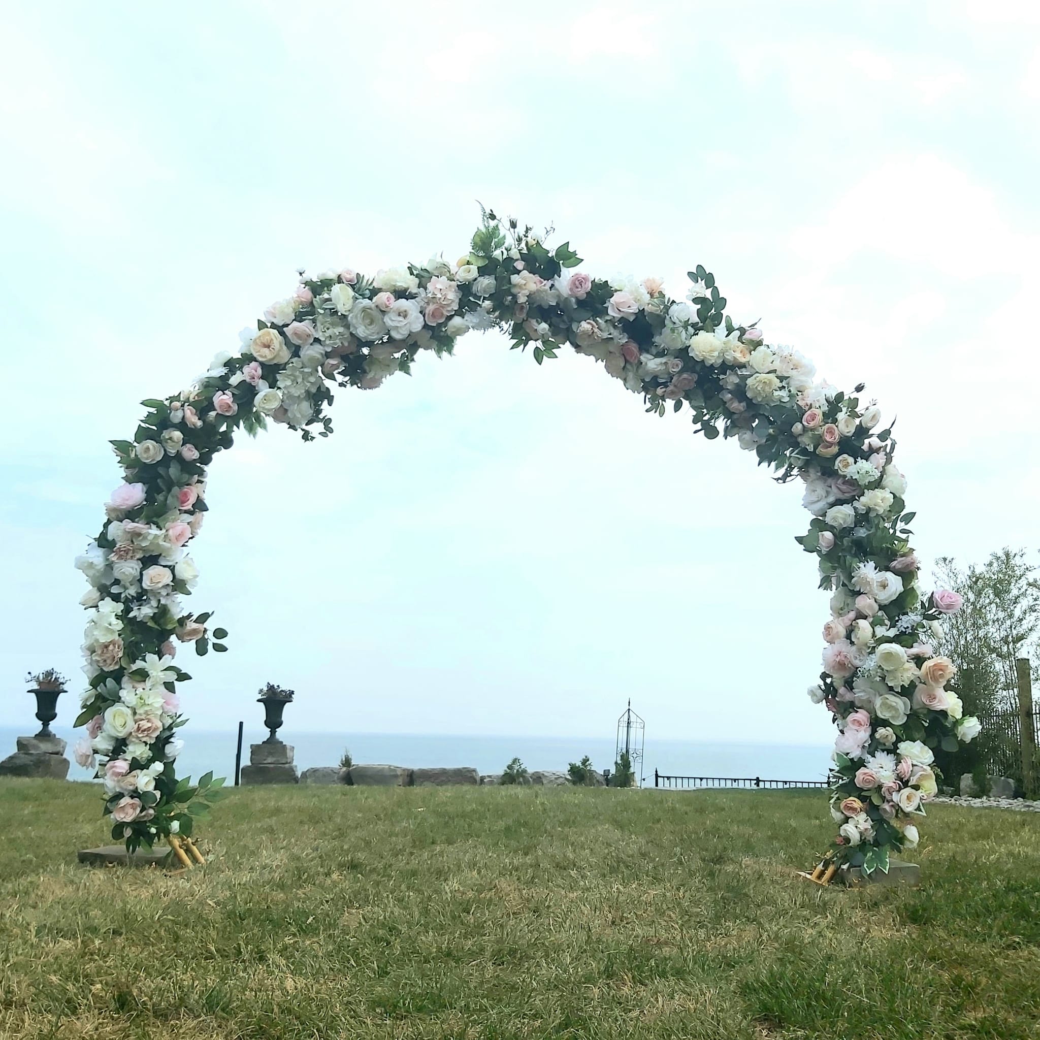 Scugog wedding flower arch company