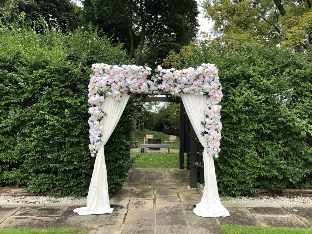 victorian-arch-stcatherines-Flower-Arch-Wedding-Rental 1024x768