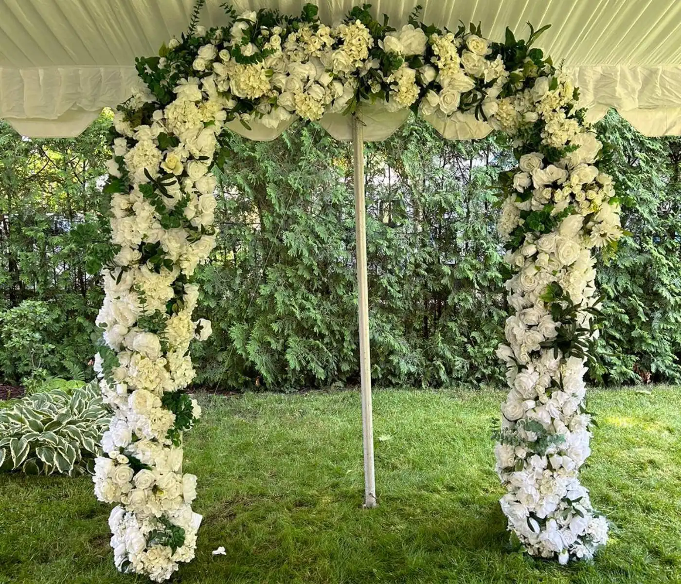 Ottawa Wedding Flower Arch